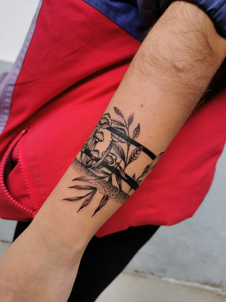 Tattoos de flores en León - Dago